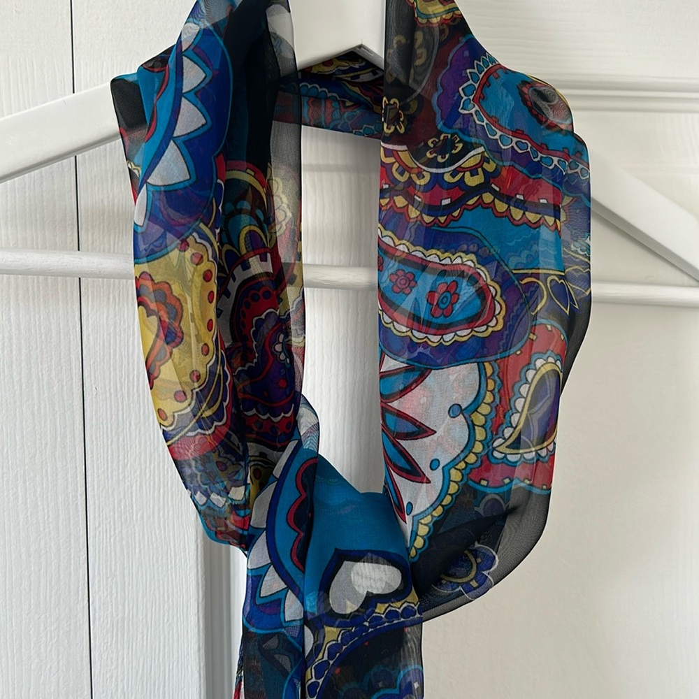 Scarf - Picture 4 of 6